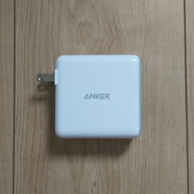 Anker PowerPort Atom III本体