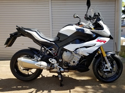 S1000XR シート交換 - S1000XRと共に