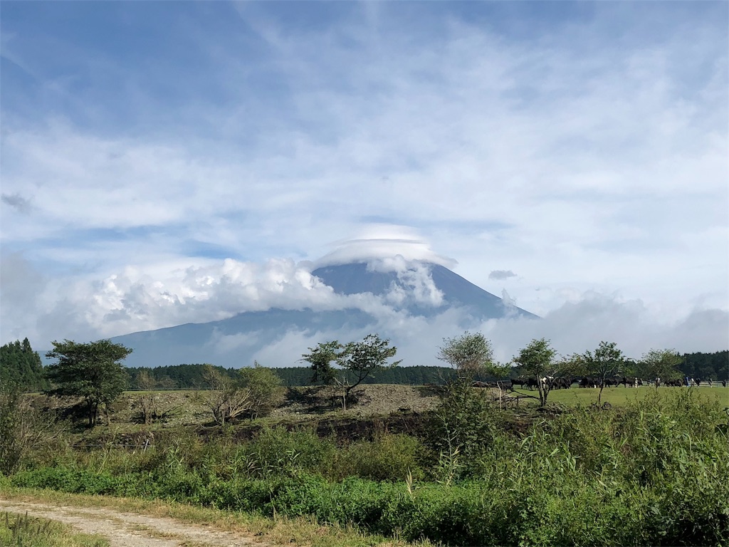 ふもとっぱらオートキャンプ場　富士山