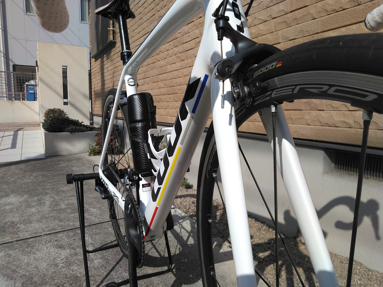 納車 Look 785 Huez Rs 貧脚おやじのロードバイク日記 五十の手習い 納車 Look 785 Huez Rs 貧脚おやじのロードバイク日記 五十の手習い