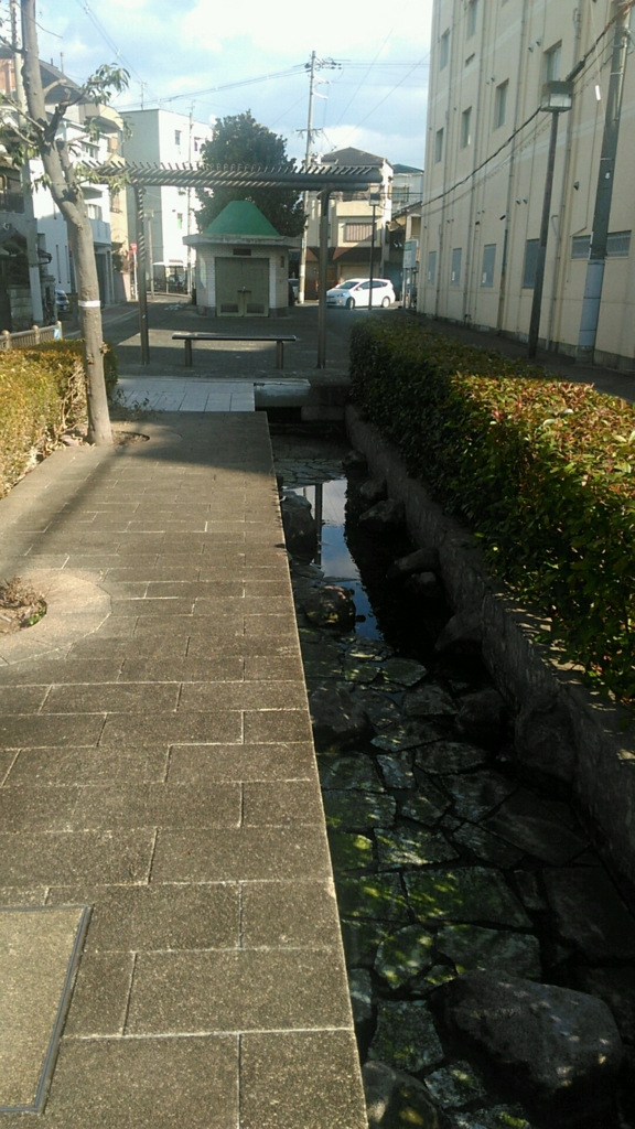f:id:nagaihigashi:20170126100228j:plain f:id:nagaihigashi:20170126100228j:plain