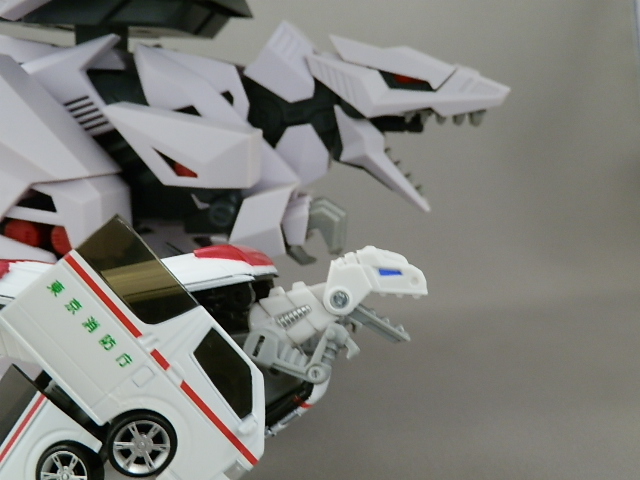 アガツマ 爆速救命 ダイヤロボ レビュー - 手取り13万だけどFDとか玩具とか