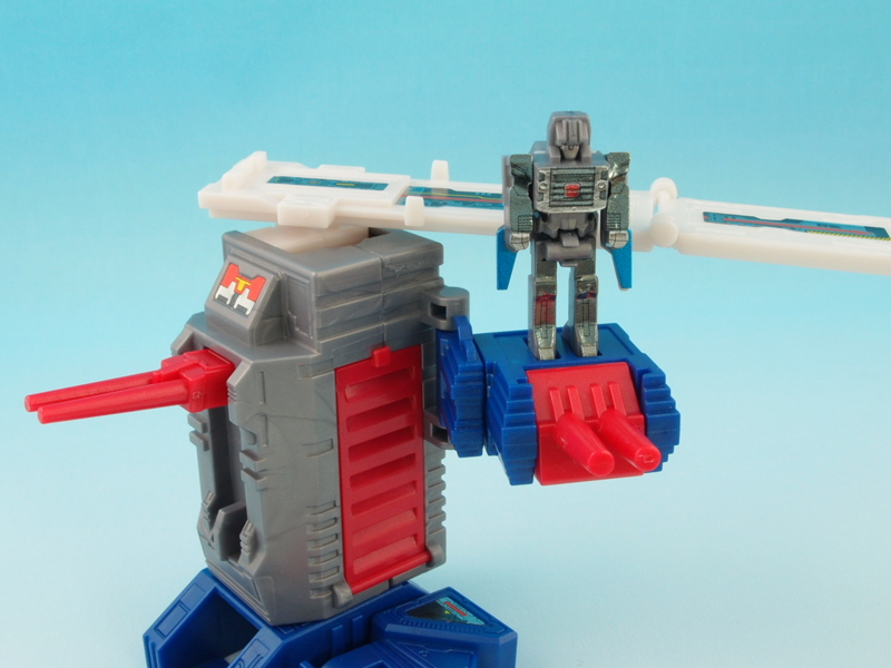 DX トランスフォーマーガム メタリックバージョン フォートレス