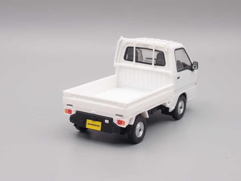スバル サンバー　サクラ アオシマアンバサダー】 アオシマさんから新商品の1/32楽プラ