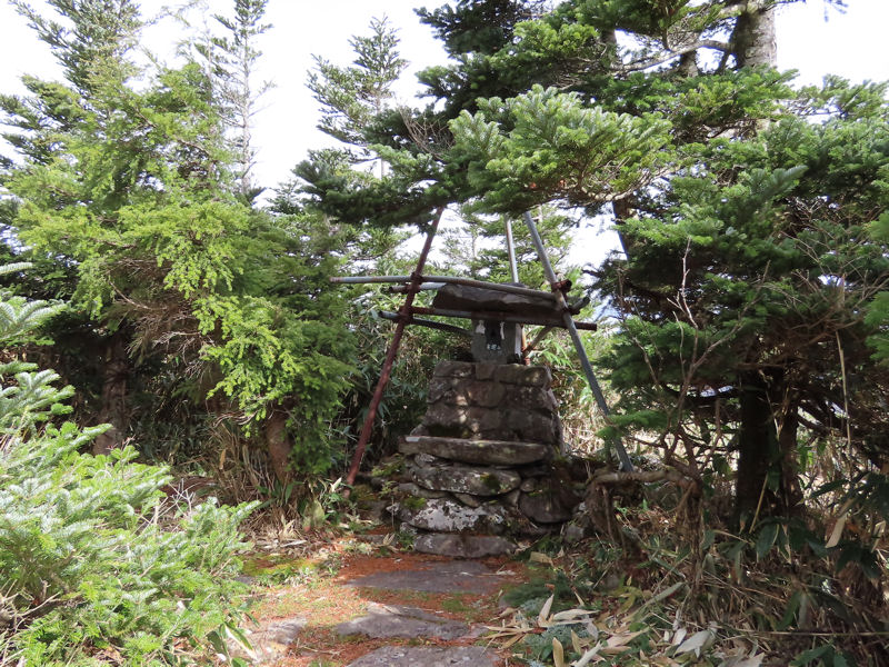 東館山神社