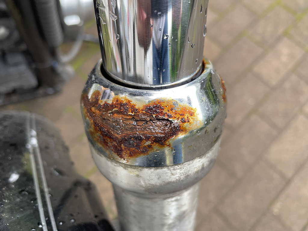 写真] BanZi_Sabin-Wrap_01大 │ [バイクメンテDIY] 目には見え