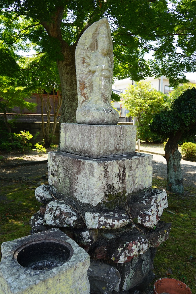 三重県の庚申塔 #9（伊勢市東豊浜町・高蔵寺） - 石仏石神を求めて