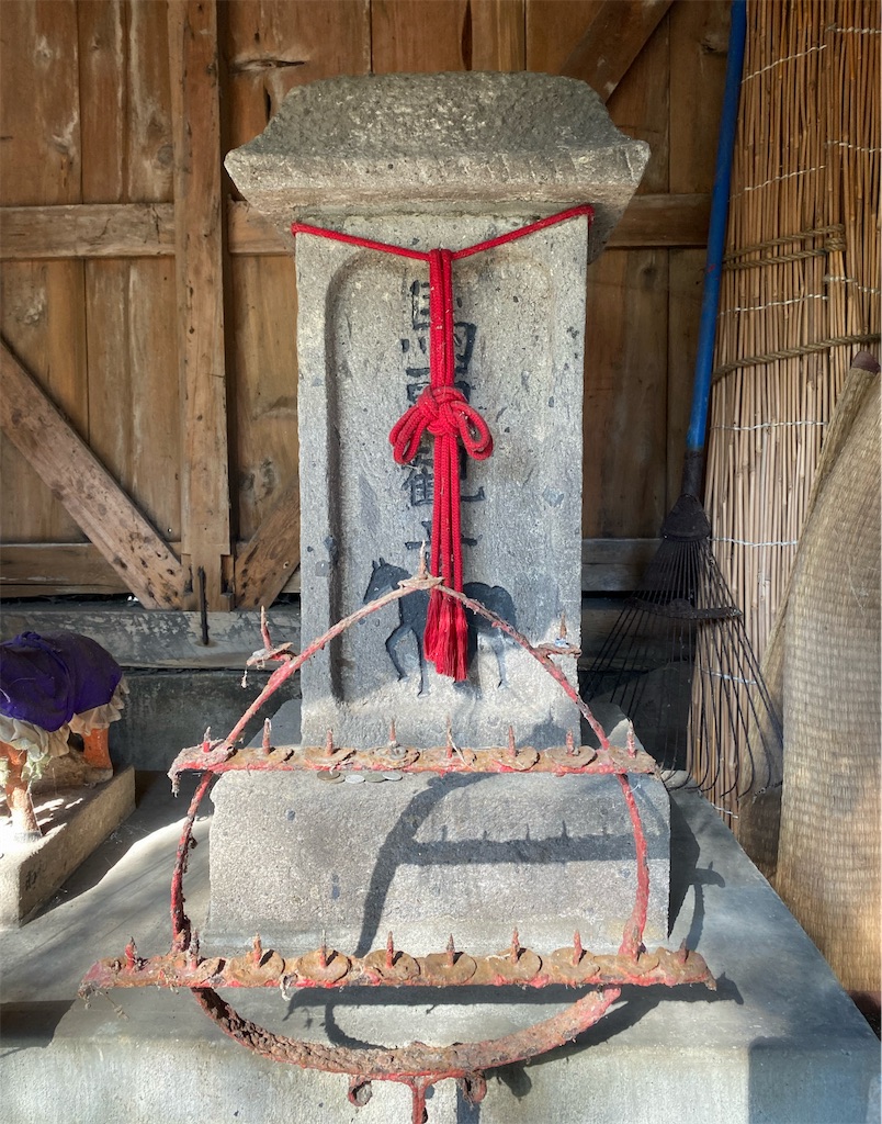 津軽地方の庚申塔 #251（つがる市木造菊川・稲荷神社） - 石仏石神を求めて