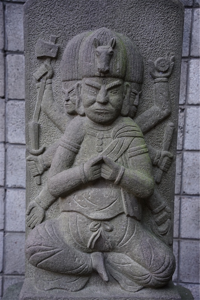 東京都23区の庚申塔 #216（世田谷区三軒茶屋2丁目・庚申堂） - 石仏
