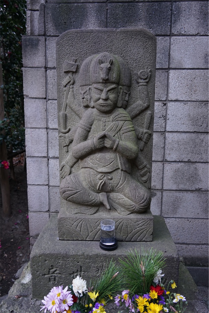 東京都23区の庚申塔 #216（世田谷区三軒茶屋2丁目・庚申堂） - 石仏