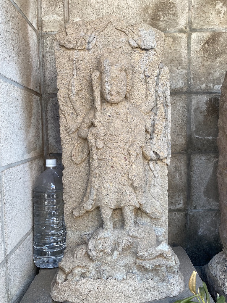 中村庚申様（世田谷区深沢4丁目・中村八幡神社）東京都23区の庚申塔