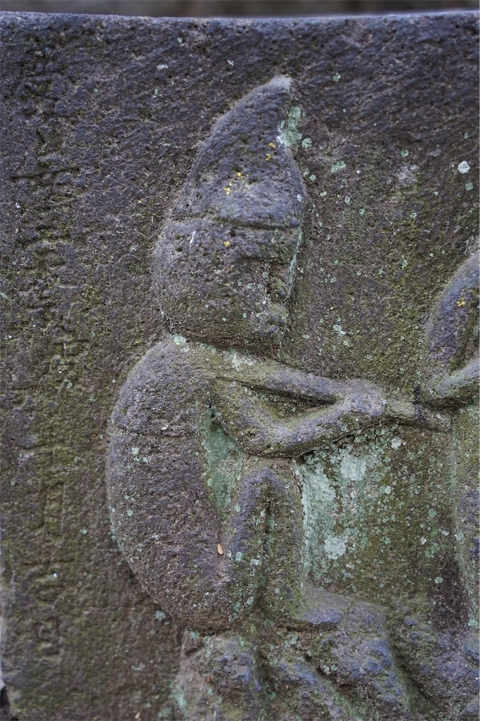 大久寺の二猿台石（北区田端3丁目）東京23区の庚申塔 #334 - 石仏石神