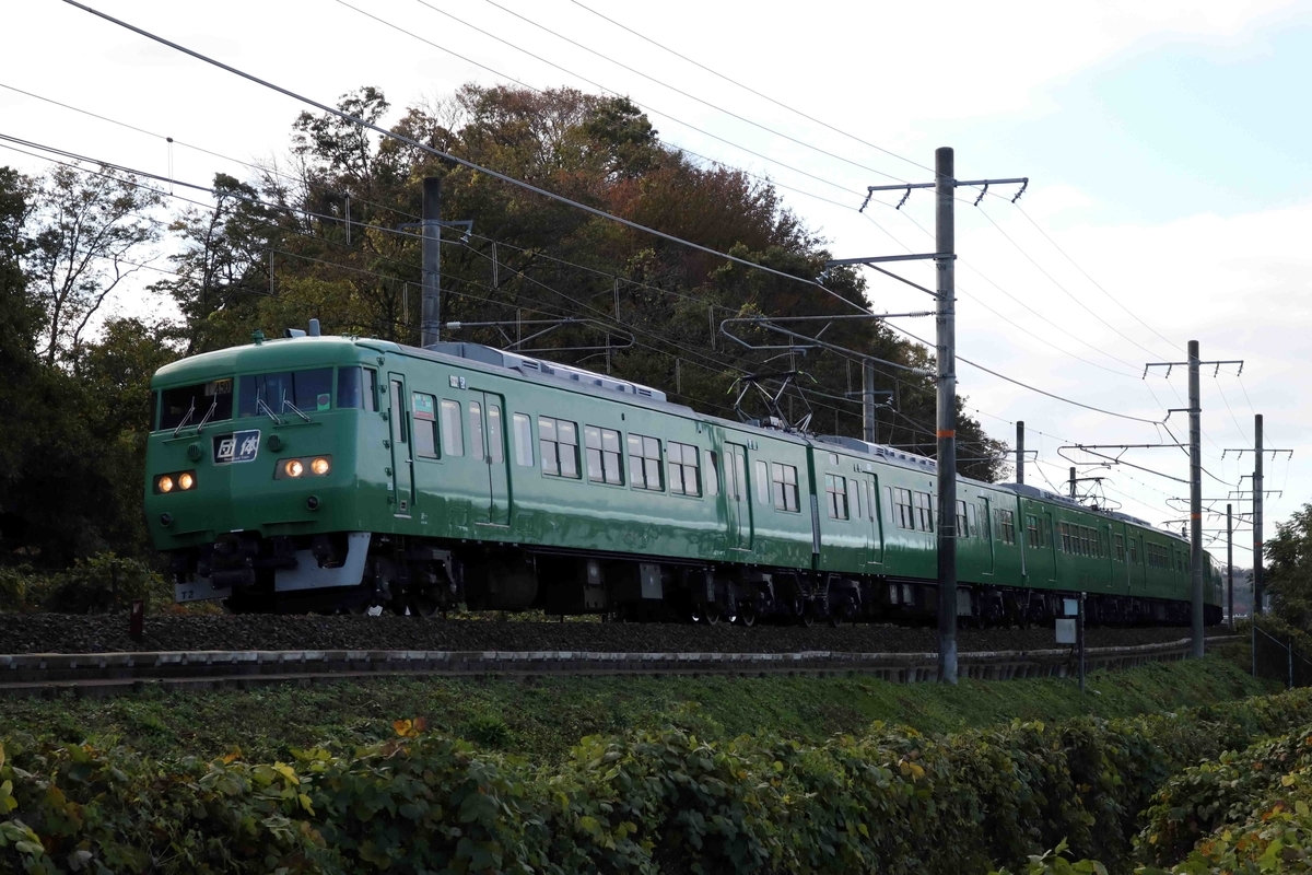 緑色の電車は、意外と難しい被写体 - 鉄道も、写真も、ネコも、奥が深いのです! ナゲーのよっこらSHOT