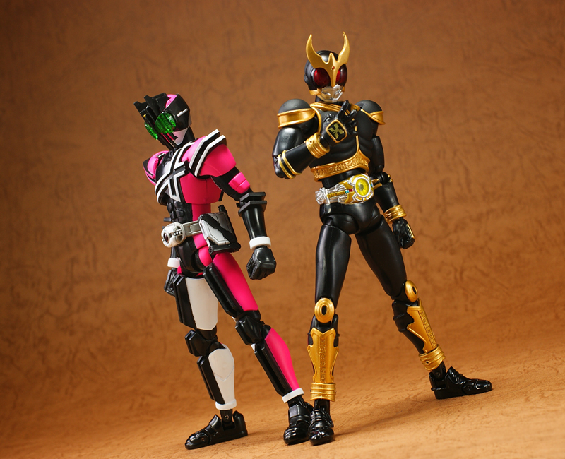 バンダイ S．H．フィギュアーツ 仮面ライダークウガ マイティフォーム S.H.Figuarts（真骨彫製法） 仮面ライダークウガ マイティ