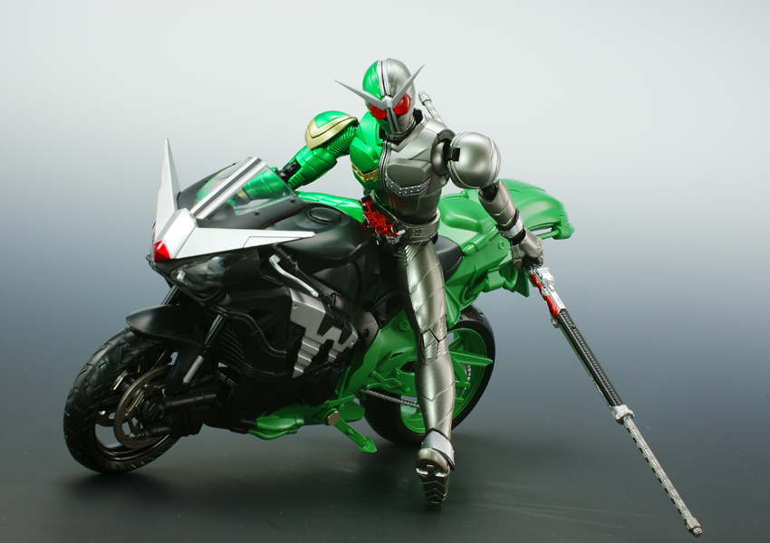 バンダイ S.H.フィギュアーツ マシンハードボイルダー - 仏の顔も3℃まで