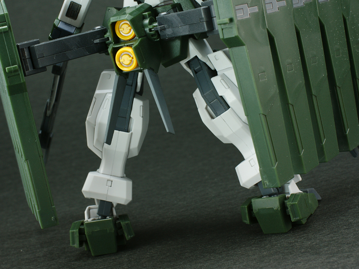 バンダイ HG 1/144 GN-010 ガンダムサバーニャ - 仏の顔も3℃まで