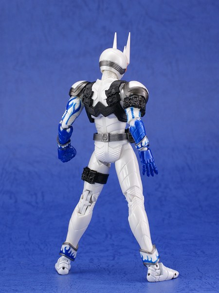 バンダイ S.H.フィギュアーツ 仮面ライダーエターナル - 仏の顔も3℃まで