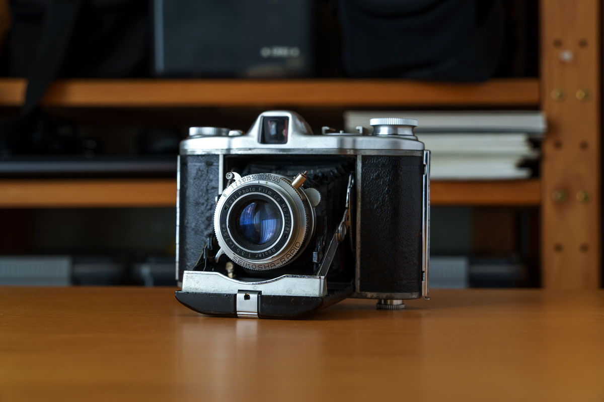 兄から届いたFUJICA SIX｜カメラマン人生の原点を思い出した日 - 永谷