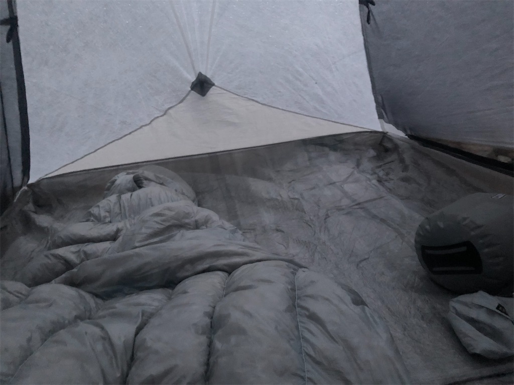 HyperLite Mountain Gear Dirigo2の雨天時の使用レビュー - な HyperLite Mountain Gear Dirigo2の雨天時の使用レビュー - な