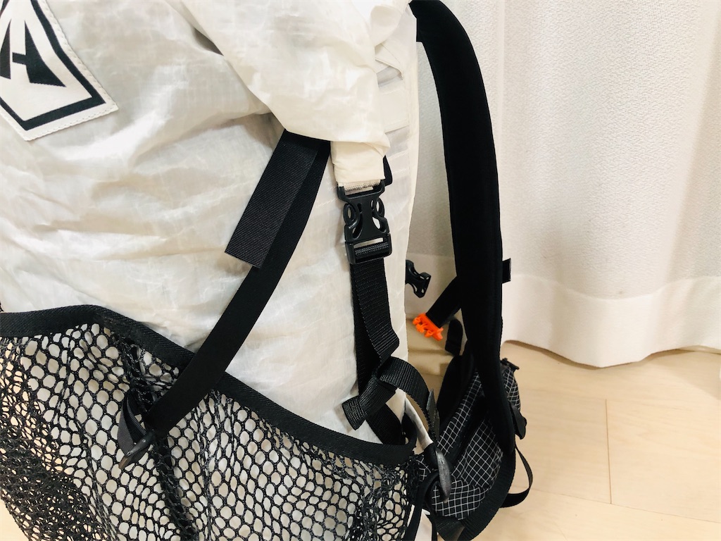 軽量なテント泊用ザック HYPERLITE MOUNTAIN GEAR 2400 WINDRIDERの