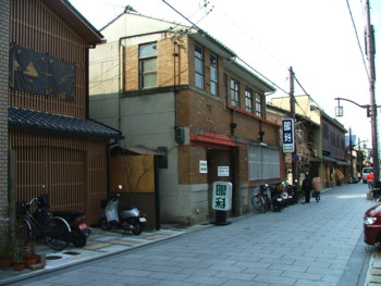 20091004021108
