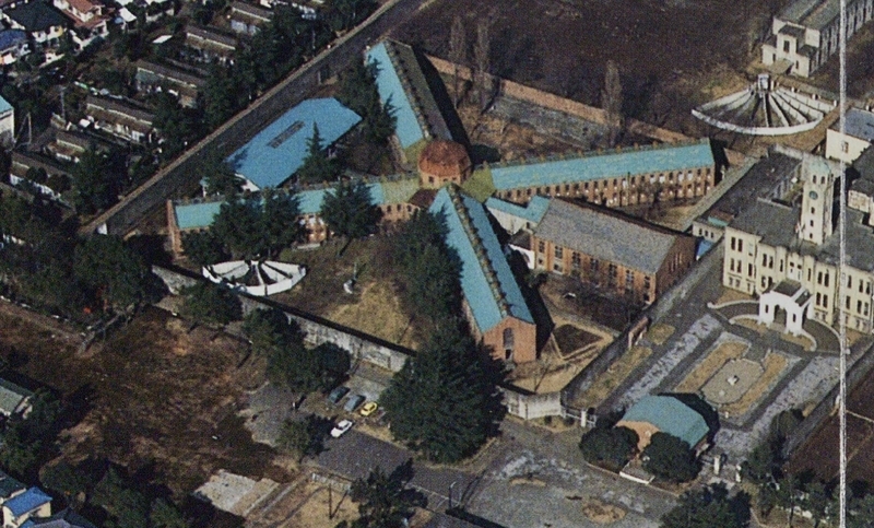 刑務所　同人 中野刑務所「十字舎房」の遺構が発掘されたそうです (東京都中野区文化財保護審議会、2024年8月) - 中野非公式リポート