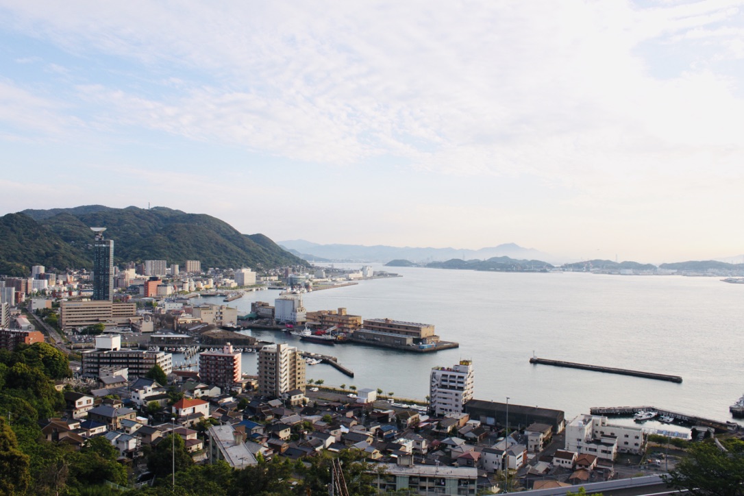 f:id:nakanooto:20190515220220j:plain f:id:nakanooto:20190515220220j:plain