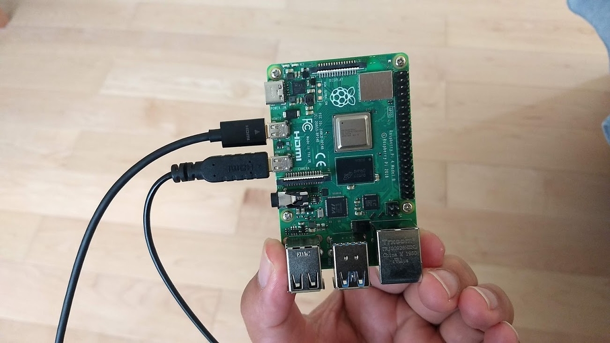 82%以上節約82%以上節約Raspberry Pi 4本体、ケース、電源ケーブル