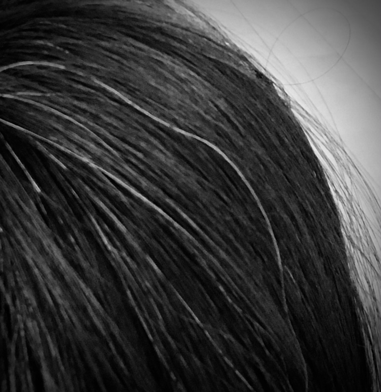 外出前の白髪隠しは100均がおすすめ サッと塗れて簡単 手軽 100円ショップ 代用品 ミニマリスト目指す 子持ちズボラ主婦なま子のブログ