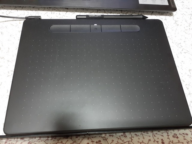ペンタブを導入しても絵が上手くなるわけじゃないという話 - なまこ