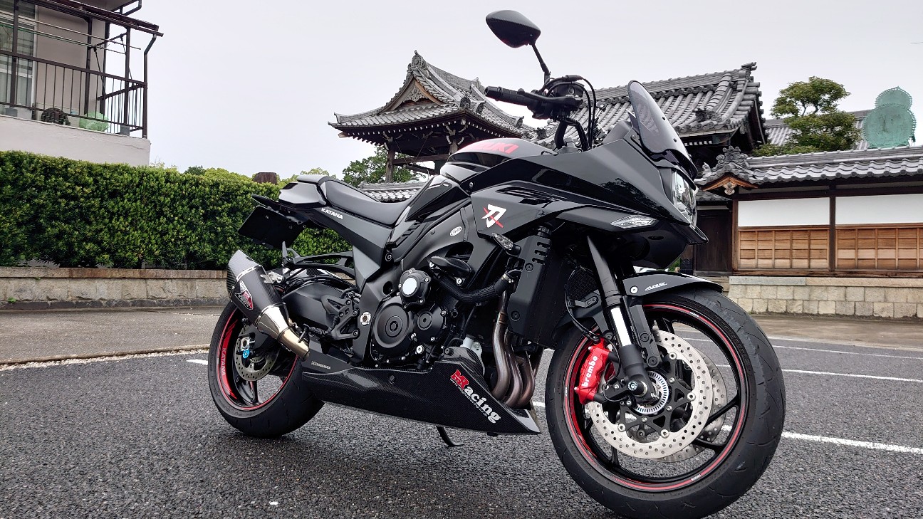 カーボンレ◯プ！盆栽と化した新型カタナ先輩 - 自動二輪車破壊活動記録