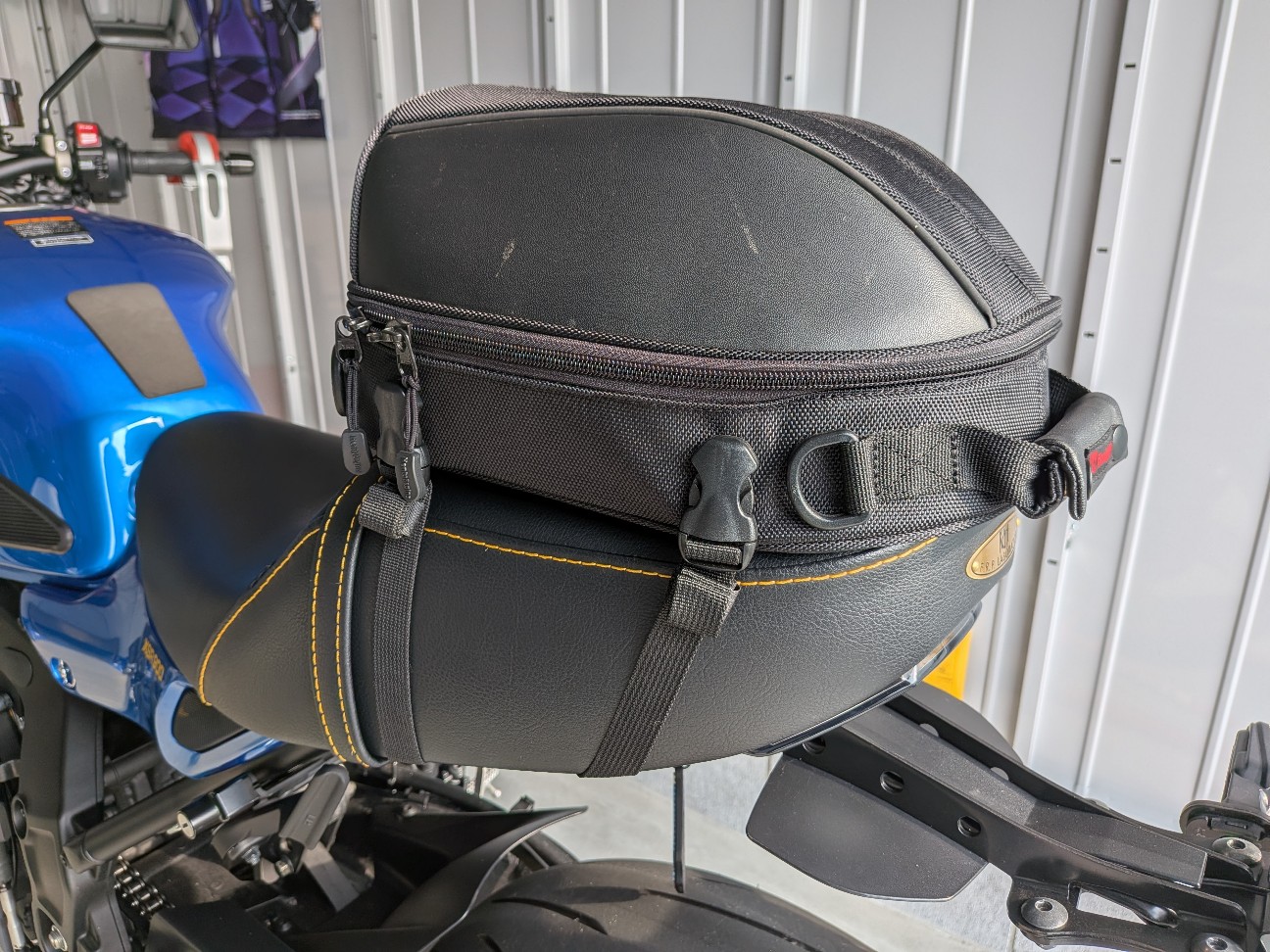 XSR900 K＆Hダブル(ハイ)シートレビュー - 自動二輪車破壊活動記録