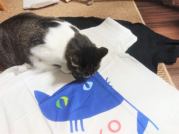 猫庭Tシャツ