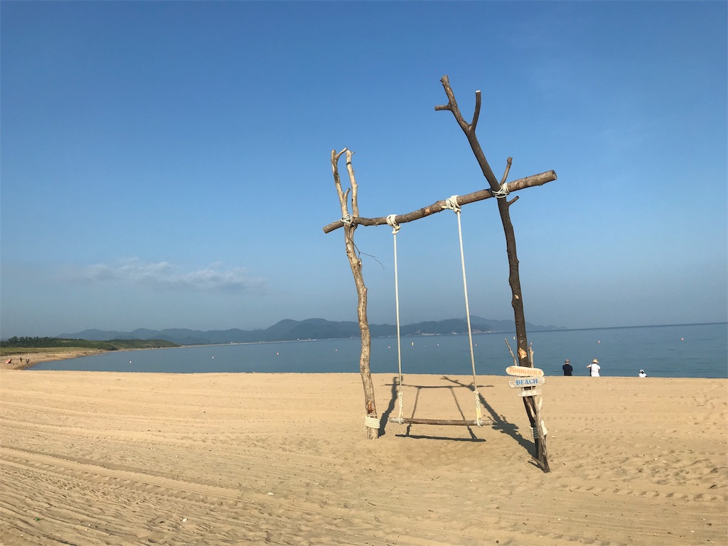 夕日ヶ浦のビーチブランコと絶景サンセット インスタ映えも抜群の海水浴場 Am 5 00