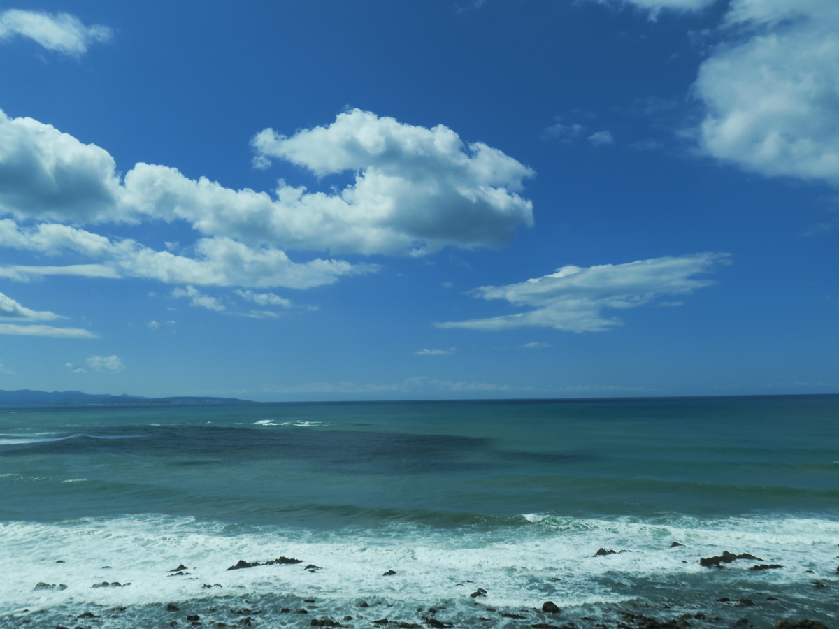 すさみで荒れた海を撮る その1 口和深の海岸を歩く 光つかまえて 雫と海と季節のフォトブログ すさみで荒れた海を撮る その1 口和深の海岸を歩く 光つかまえて 雫と海と季節のフォトブログ