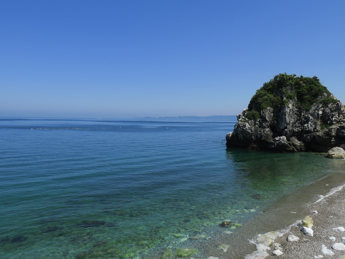 空と海が同じ色～とけあう空と海～ その2 - 光つかまえて～雫と海と