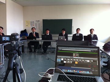 20120129square175.jpg