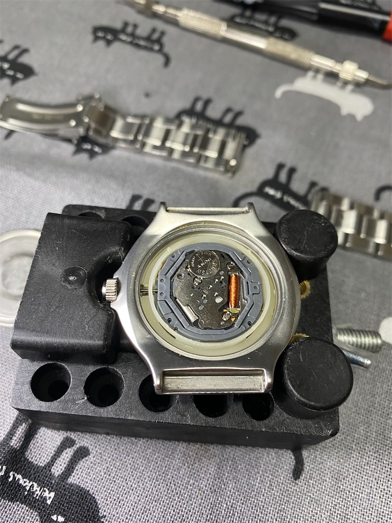 ELGIN FK-992Eの電池交換。 - カメラ屋元公式中の人 アオキのブログ