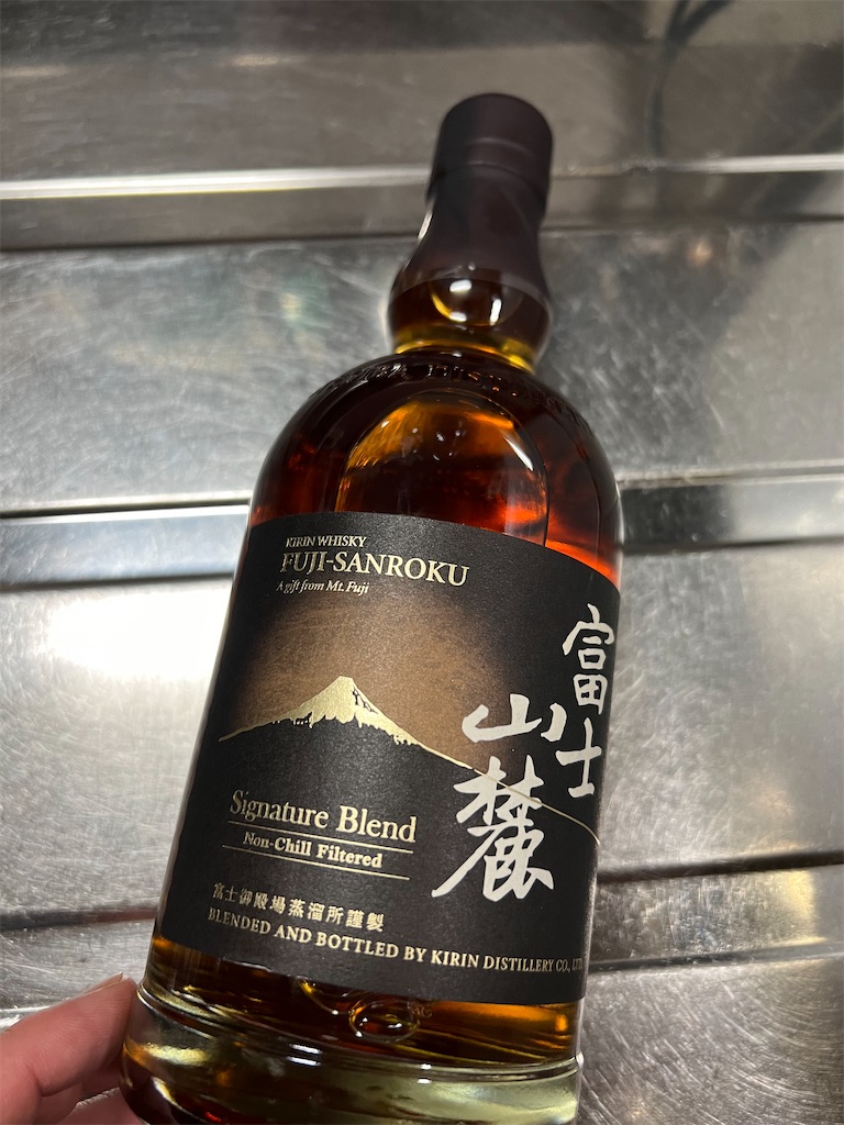 希少レア、富士御殿場蒸留所限定.富士山麓.シグネチャーブレンド ジャパニーズウイスキー 富士山麓 Signature Blend