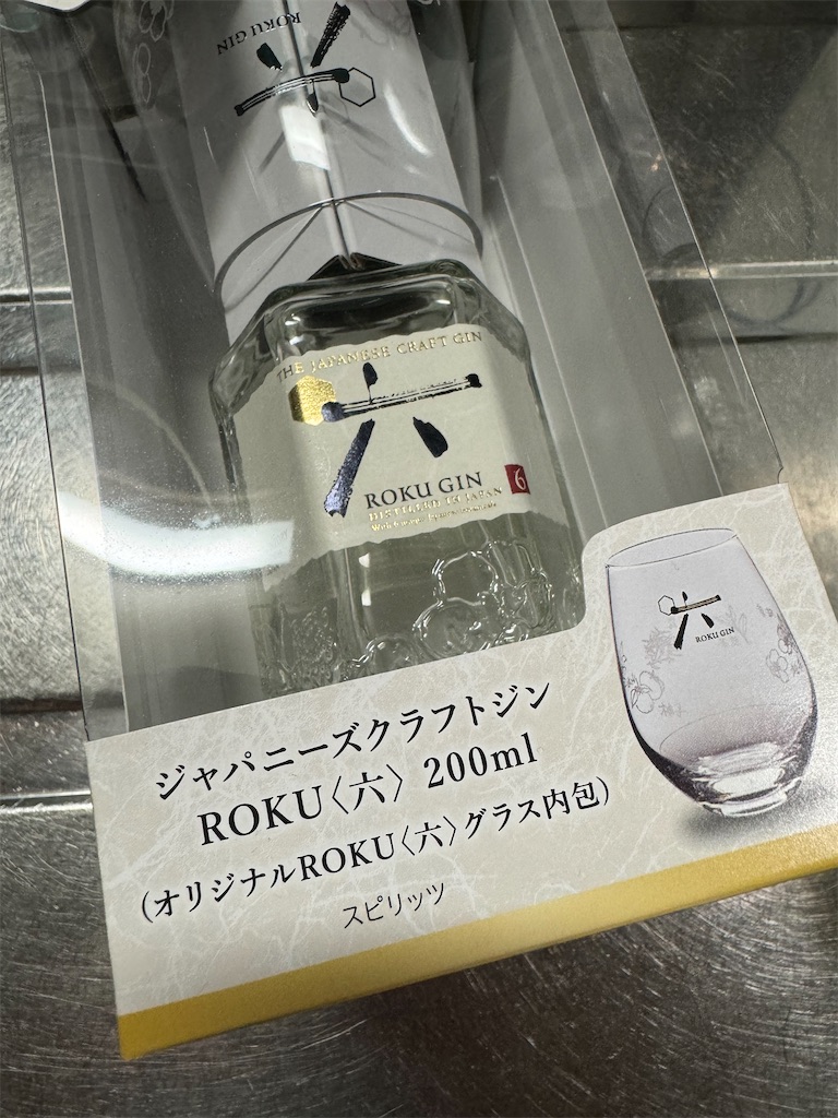 六 GIN。 - カメラ屋元公式中の人 アオキのブログ