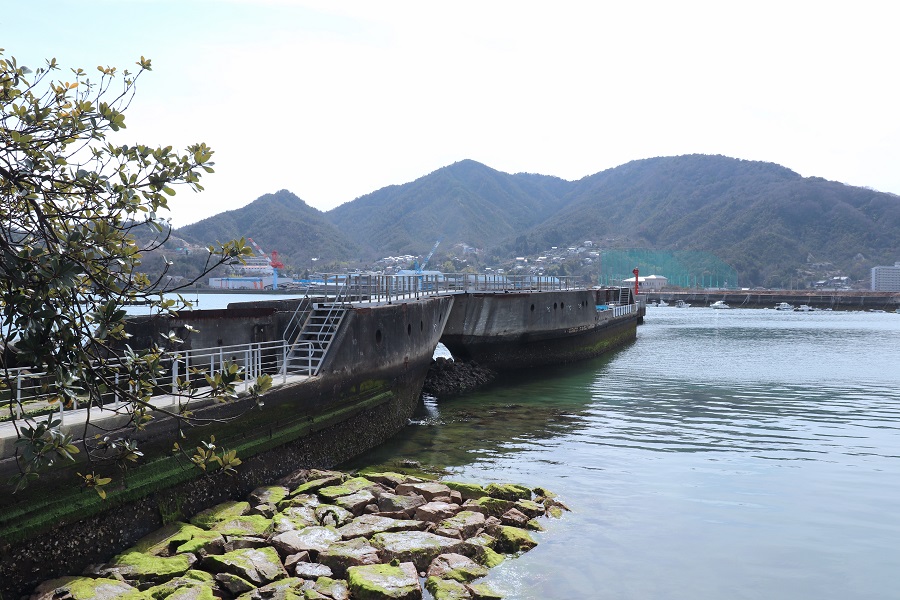 コンクリート船 武智丸 広島県呉市 史跡と景色の写真ブログ コンクリート船 武智丸 広島県呉市 史跡と景色の写真ブログ