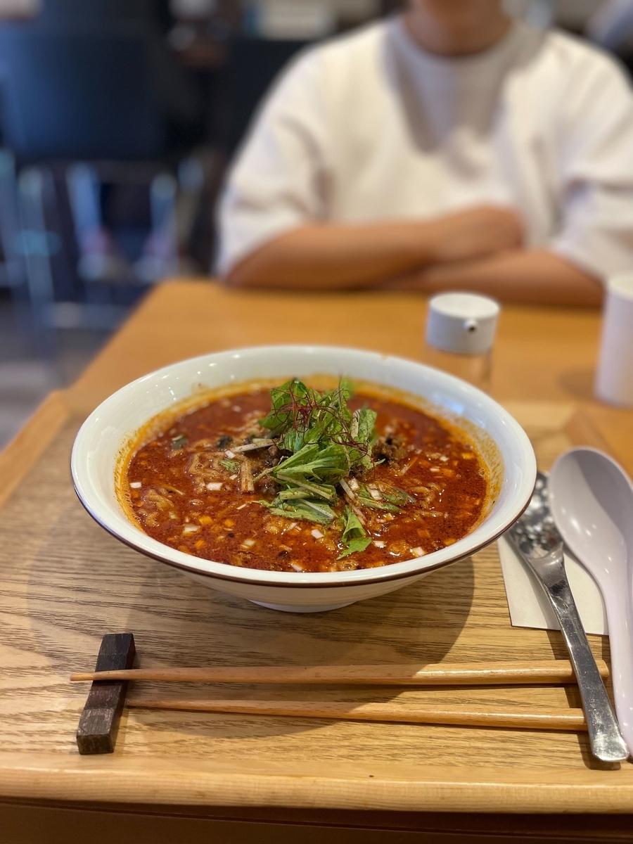 111さんの担々麺