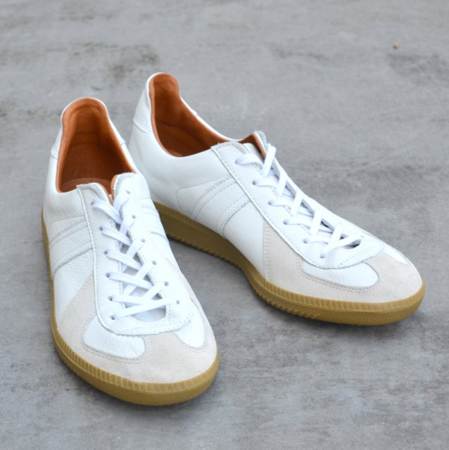 永遠の定番ジャーマントレーナー、「REPRODUCTION OF FOUND(リ