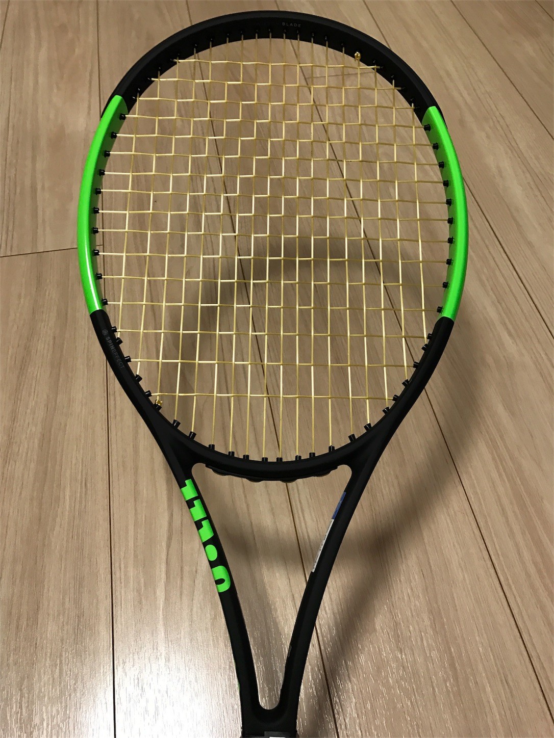 wilsonのテニスラケット 2017年モデル BLADE 98S CVを購入 - なりなり日記