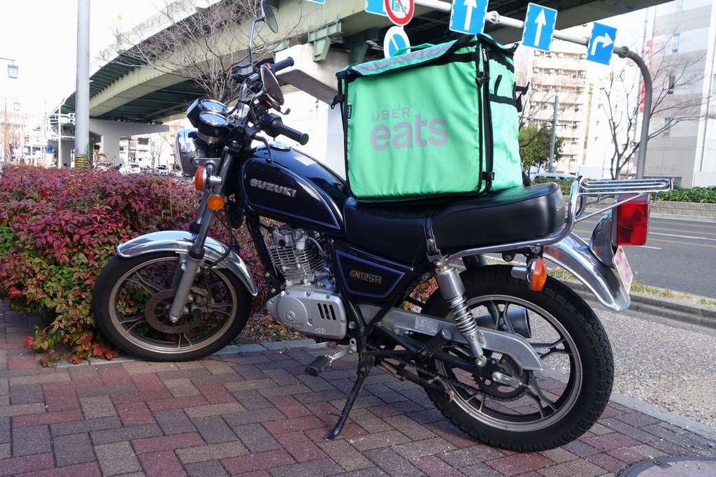 配達に利用しているGN125