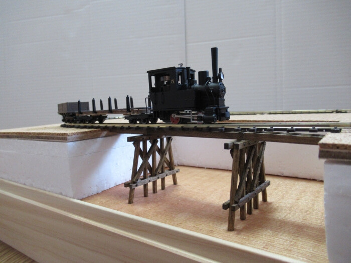 トラス橋のあるHOナローゲージのミニパイクを作る トラス橋のあるHOナローゲージのミニパイクを作る