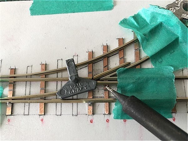 ポイントレールを自作する方法