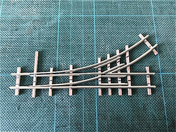 ポイントレールを自作する方法