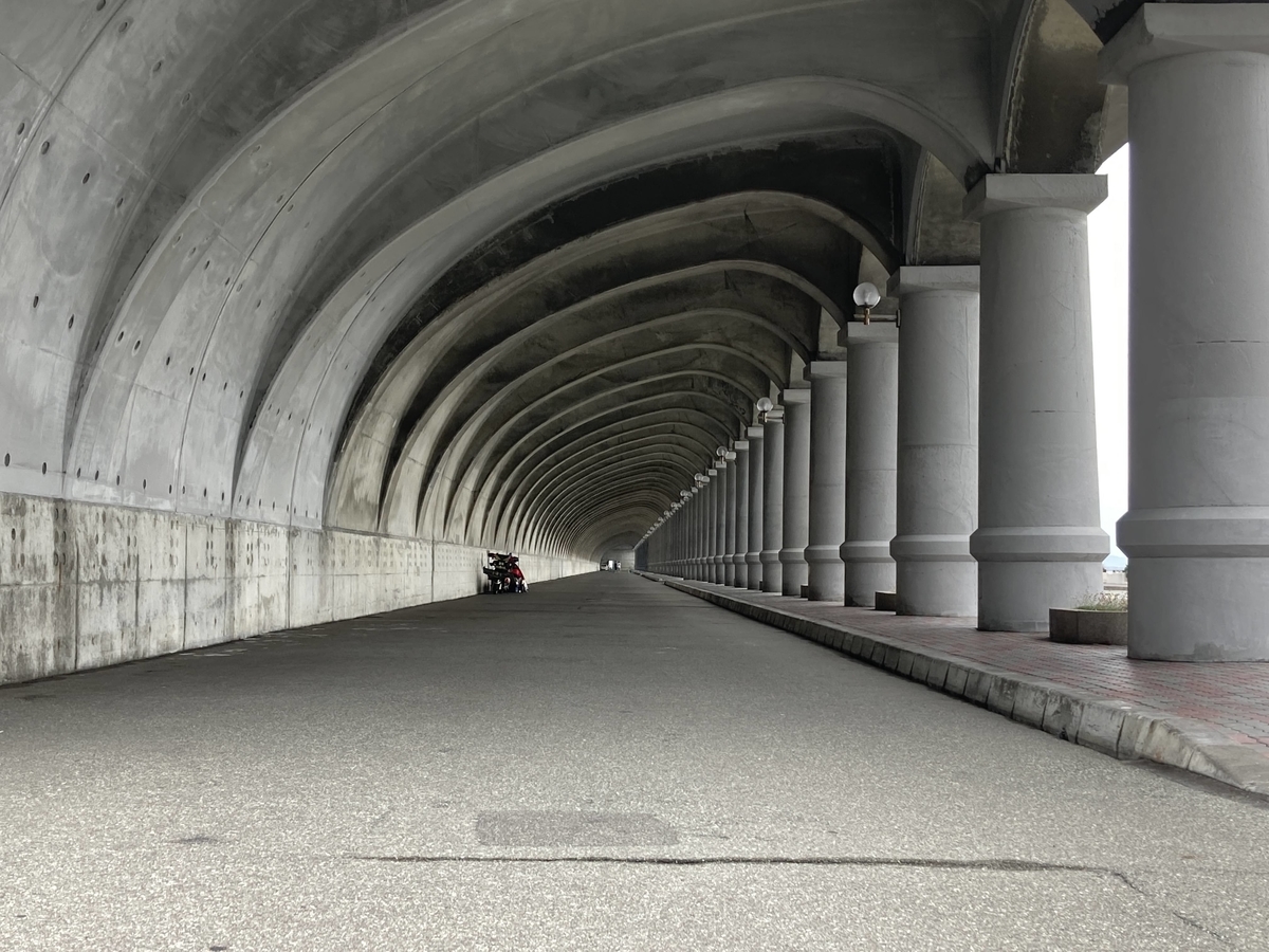 中から見た稚内の北防波堤ドーム