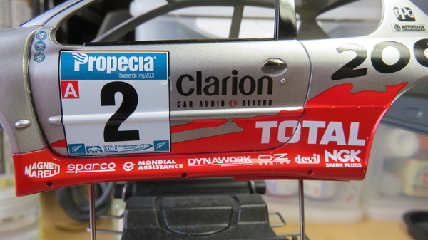 絶版 タミヤ 1/24 プジョー 206 WRC 2002 ニュージーランド仕様 絶版 タミヤ 1/24 プジョー 206 WRC 2002年型 w/フィギュア